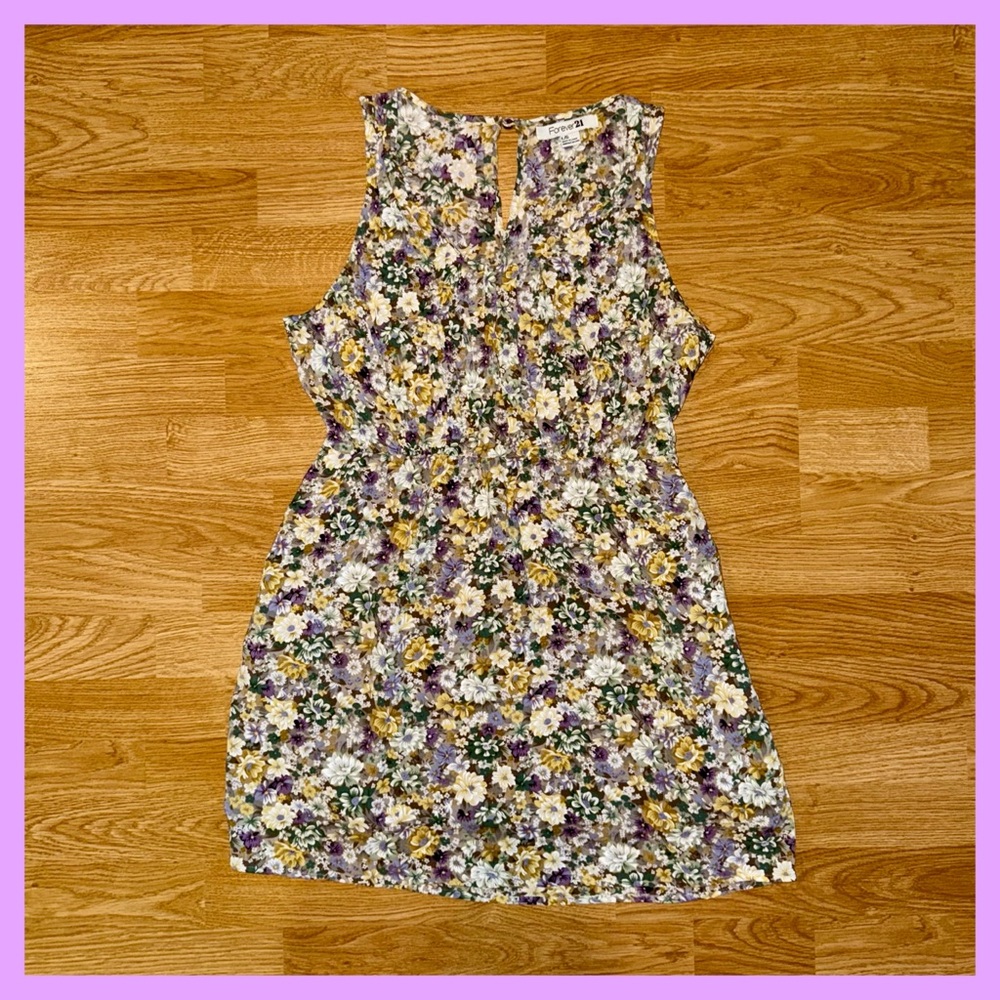Forever 21 Vintage Floral Mini Dress🦋🌺💕